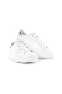 White Minimal Sneakers (Low-Top)